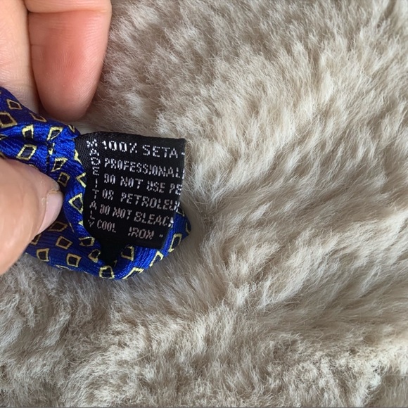 Vintage Gianni Versace Necktie 👔 Tie - Medusa Head Motif - Picture 7 of 9